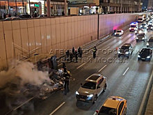 Автомобиль загорелся на ТТК в районе Сущевского Вала