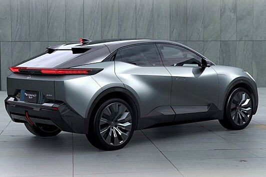 Toyota презентовала концепт электрического компакт-кроссовера