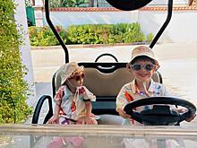 Жена Евгения Петросяна поделилась фотографиями из отпуска в Турции