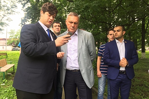 Во Владикавказе благоустроят сквер после обращения молодежи к главе города