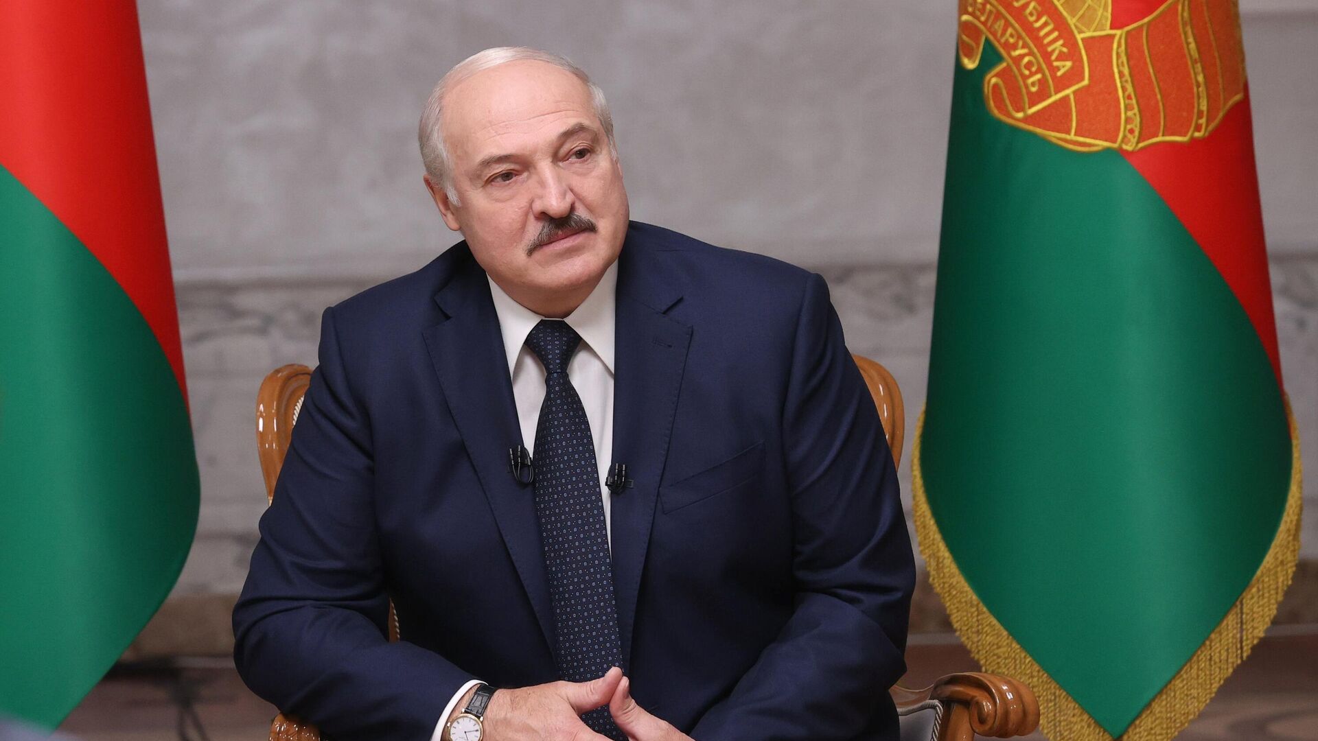 Лукашенко прилетел в КНР