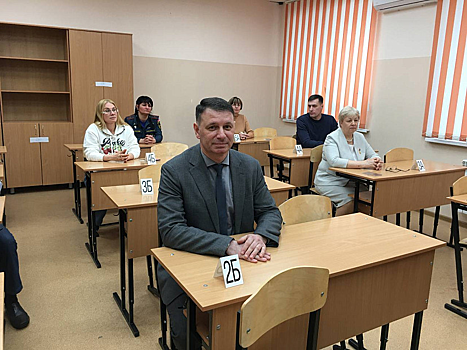 Саратовский министр образования Орлов осудил учителей, которые занимаются репетиторством перед ЕГЭ
