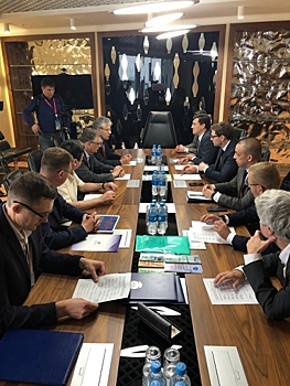 Никитин провел встречу с президентом РАН Сергеевым