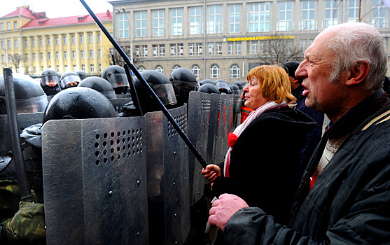 Столкновения во время несанкционированной акции «Марш рассерженных белорусов»