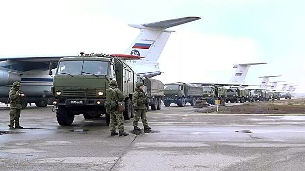 Токаев назвал число миротворцев ОДКБ в Казахстане