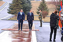Министр обороны Франции Лекорню впервые прибыл с визитом в Армению