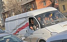 Опасная поездка: шестеро человек, включая детей, ехали на переднем сиденье ГАЗели в Новосибирске