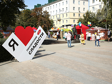 Пензенские кондитеры в День города представили свою продукцию на фестивале сладостей
