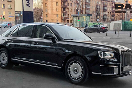 Aurus Senat с лжедокументами из Управделами президента остановили в Москве