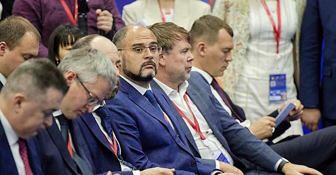 Константин Шестаков на ПМЭФ рассказал о преимуществе Владивостока для бизнеса