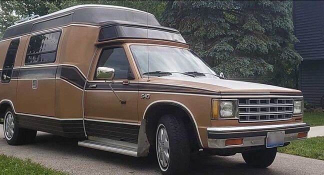 Продается редкий кемпер на базе пикапа Chevrolet S-10