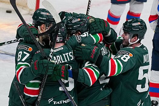 Дубль Кагарлицкого и три очка Шипачёва помогли «Ак Барсу» крупно обыграть дома «Ладу»