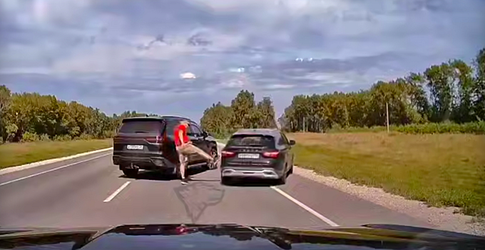 Новосибирский бизнесмен стал участником дорожного конфликта на Ордынском шоссе