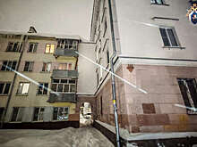 В Нижнем Новгороде на ребенка упала глыба льда с крыши