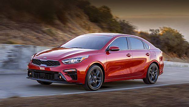 На авторынке РФ начались продажи обновленного KIA Cerato