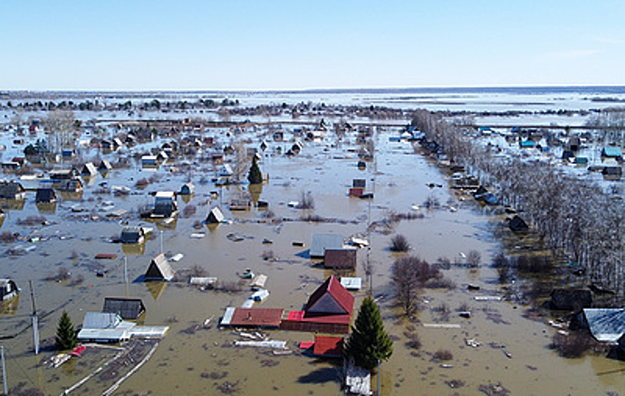 Почти 70 домов и 165 участков остаются подтопленными из-за паводка в Самарской области