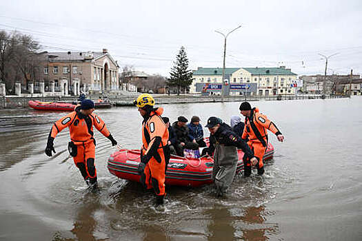 МЧС России: ситуация с паводком в Орске стабилизировалась, вода начала уходить
