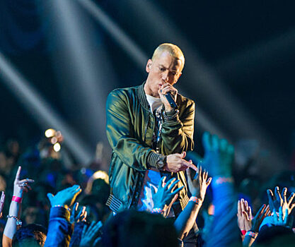 Топ-8 звезд, которые подавали в суд на своих родителей