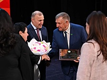 В Адыгее в канун Дня матери наградили многодетных матерей