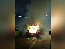 Машина с фейрверками загорелась в США