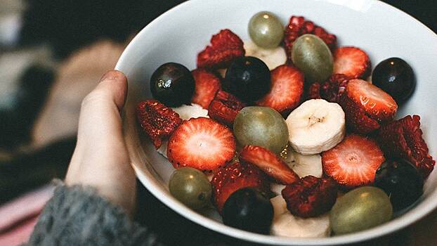 Диетолог Соломатина рассказала, от каких летних продуктов можно внезапно набрать вес