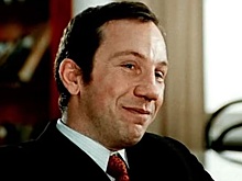 Она забыла его лицо. Как выглядит и почему не знает русский язык дочь Савелия Крамарова