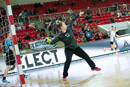 Гандболистки ижевского «Университет» в плей-офф дважды уступили «Астраханочке»