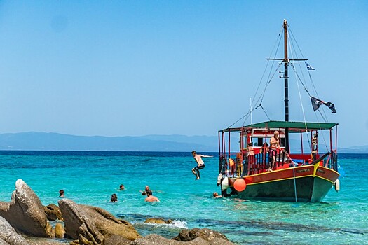 Греция с 1 июля откроется для туристов из большинства стран