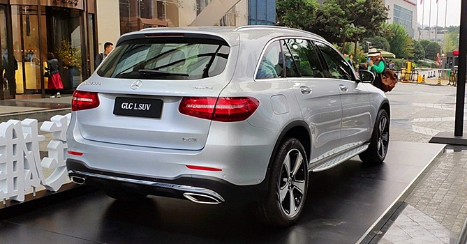 Mercedes GLC стал длиннее