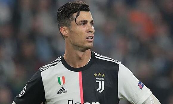 Итальянский журналист опроверг информацию СМИ, заявивших, что Роналду выиграл "Золотой мяч"