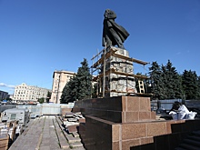 Покусились на вождя: в Челябинске приостановили ремонт памятника Ленину
