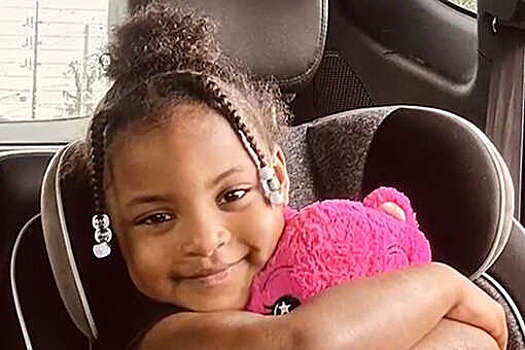 В США 4-летняя девочка спасла жизнь воспитательнице с эпилепсией, позвав помощь