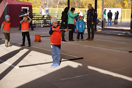 Общегородские соревнования между дошкольниками по игре в «городки» состоялись в «Коломенском»