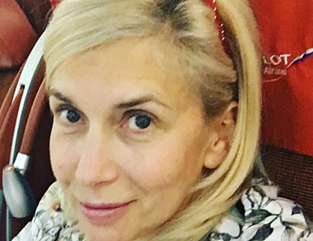 54-летняя Алена Свиридова не стесняется публиковать снимки без макияжа