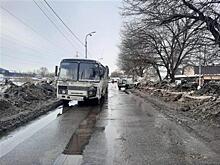 В Самаре произошло ДТП с участием легковушки, автобуса и грузовика