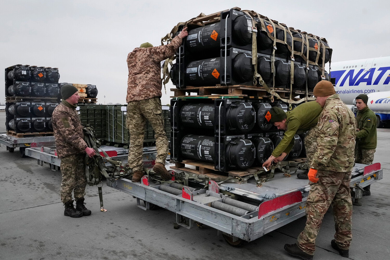 Global Times: новый пакет помощи Украине не поможет западным странам победить