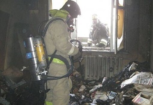 Пять человек спасли пожарные города Братска сегодня утром
