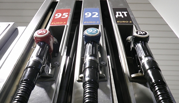 В Швеции сообщили о рекордном росте цен на бензин