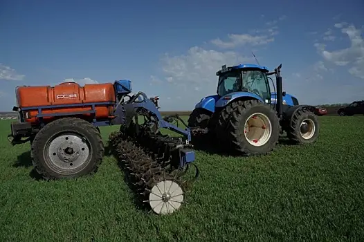 На благодатную почву: аграрии региона готовят землю к посевной