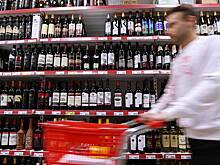 В Совфеде предложили Минфину зафиксировать ставку акцизов на алкоголь