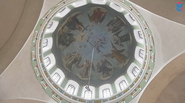 В селе Утевка реставрируют уникальную роспись в Троицком храме