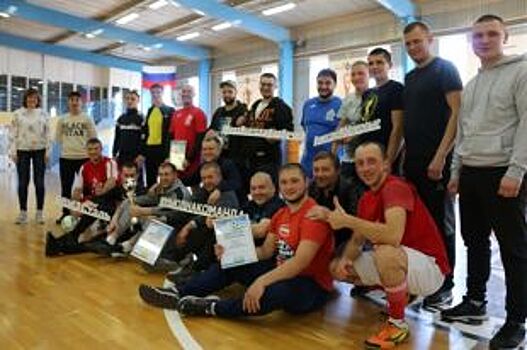 Одна команда – одна цель. Уральские металлурги показали достойный футбол