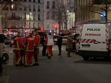 Мужчина удерживает заложницу в парижском офисе на протяжении 17 часов