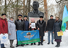 Ивановские десантники посетили малую родину четвертого командующего ВДВ генерала армии Александра Горбатова, где приняли участие в торжественных мероприятиях, посвященных 130-й годовщине со дня его рождения