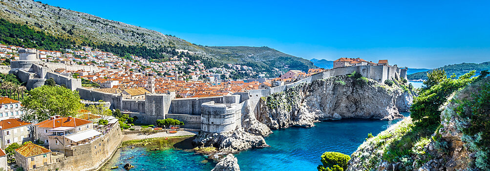 Хорватия: отдых на берегу прозрачного моря в тени древних крепостей