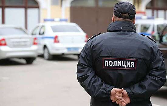 Российские полицейские зарубили девушек топором