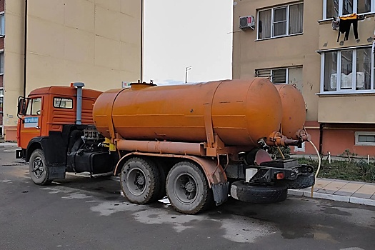 В Каспийске две недели не могли ликвидировать проблемы с водоснабжением