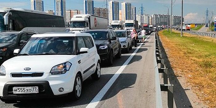 ДТП парализовало движение на трассе М4