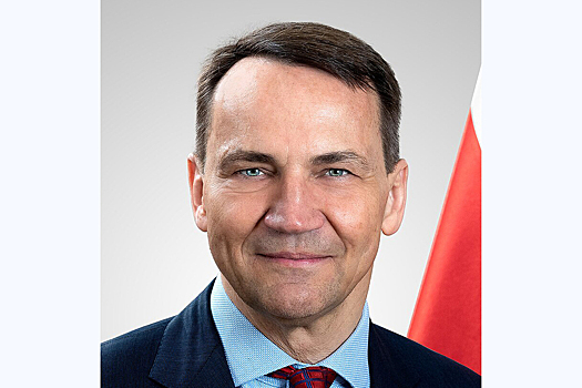 «Озеро НАТО»: западный адмирал пообещал доминировать над Россией, но забыл про ядерный щит