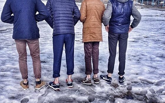 Голые ноги зимой — прямой путь к бесплодию: Врачи предупреждают об опасности укороченных джинсов